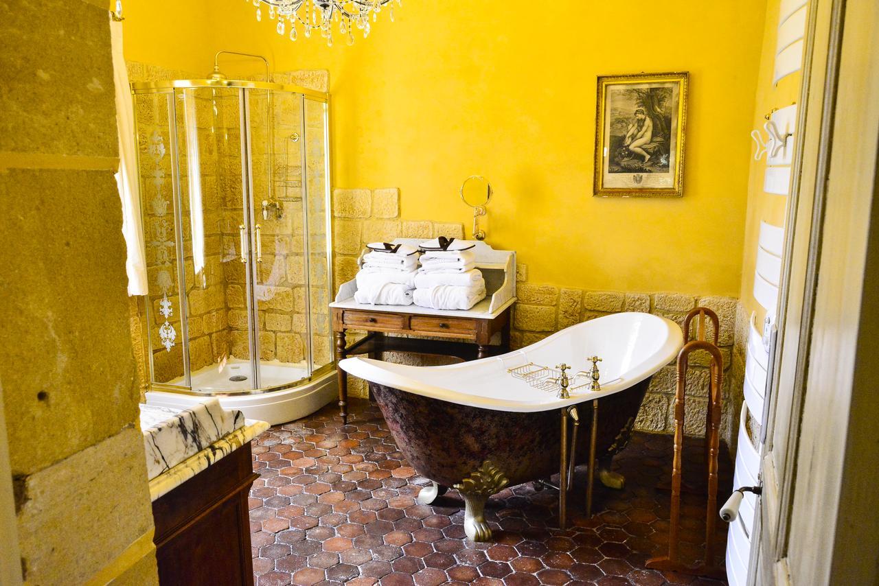 Chateau D'Origny, Chambres D'Hotes Et Restaurant Gastronomique Ouches Exteriör bild