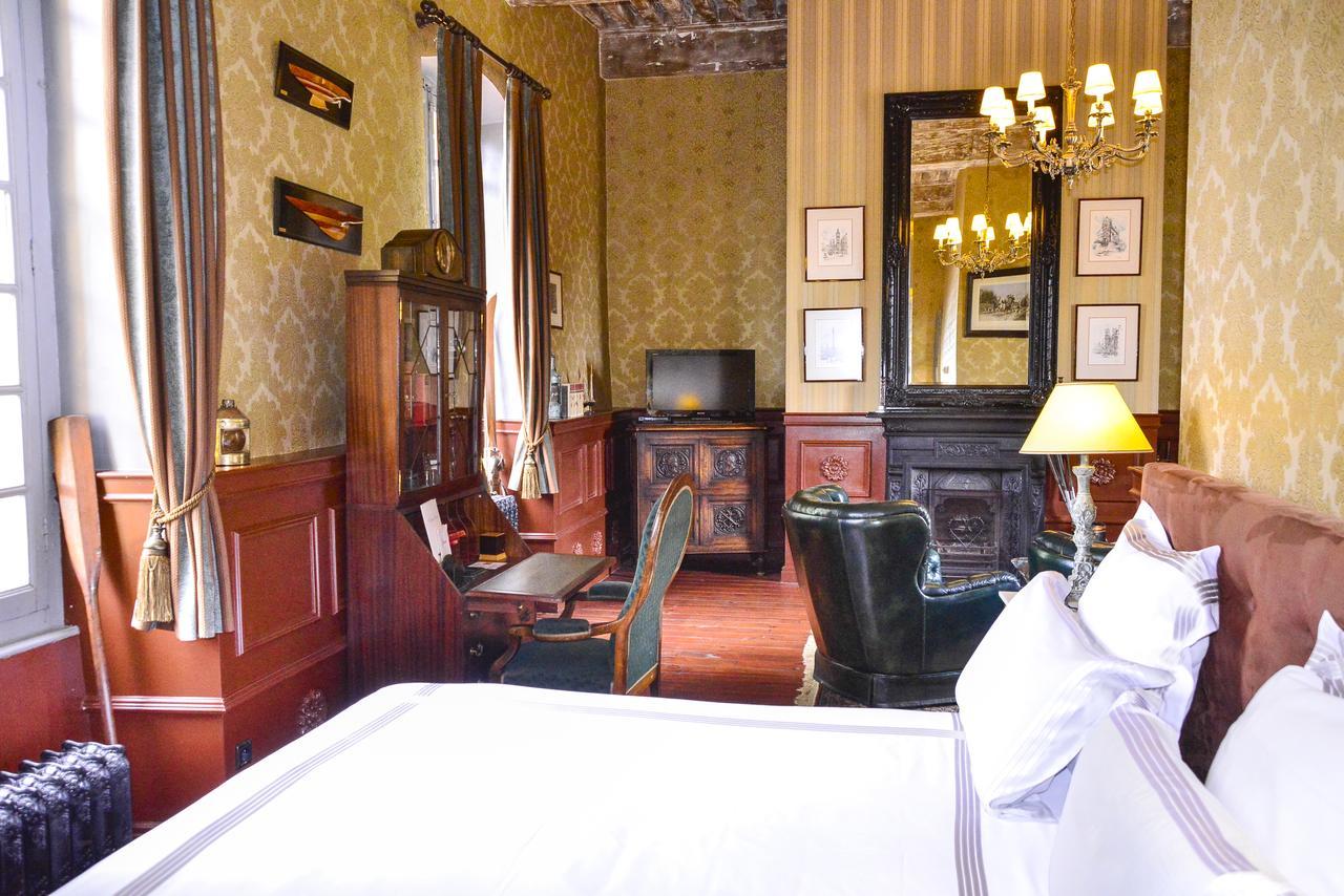Chateau D'Origny, Chambres D'Hotes Et Restaurant Gastronomique Ouches Exteriör bild