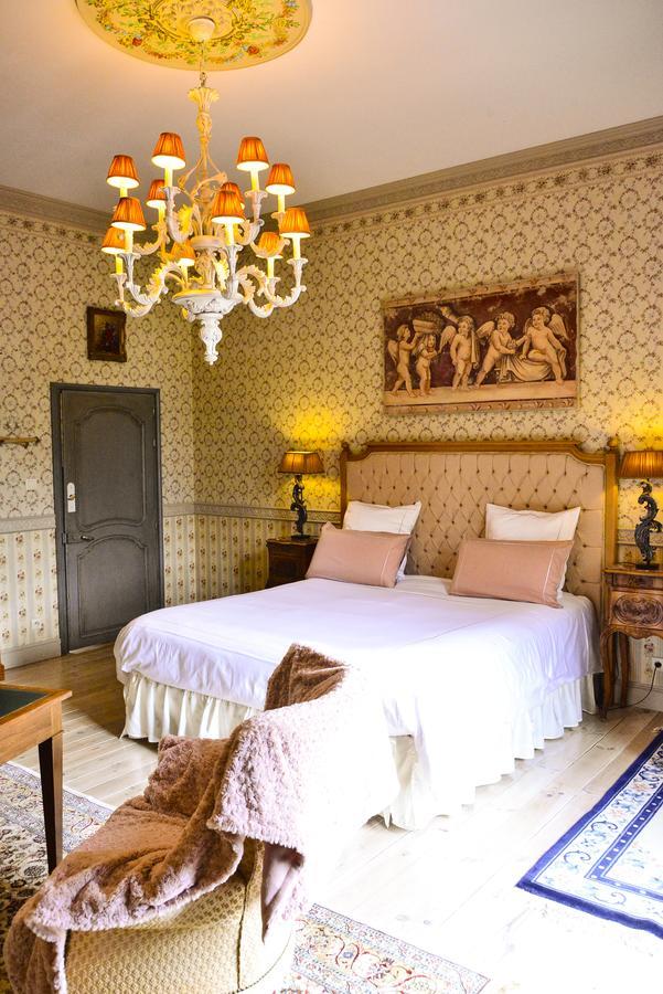 Chateau D'Origny, Chambres D'Hotes Et Restaurant Gastronomique Ouches Exteriör bild