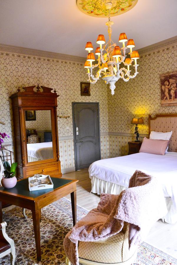 Chateau D'Origny, Chambres D'Hotes Et Restaurant Gastronomique Ouches Exteriör bild